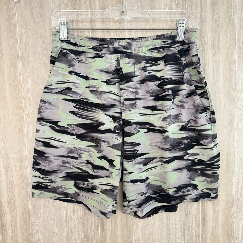 Lululemon Pace Breaker 7” Inseam Shorts Mens Small Linerless Paint Glide Multi
